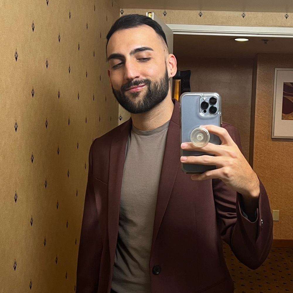 Meet your Posher, Efrain